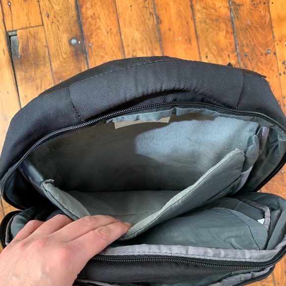 Incase laptop bag - Picture 5 of 6